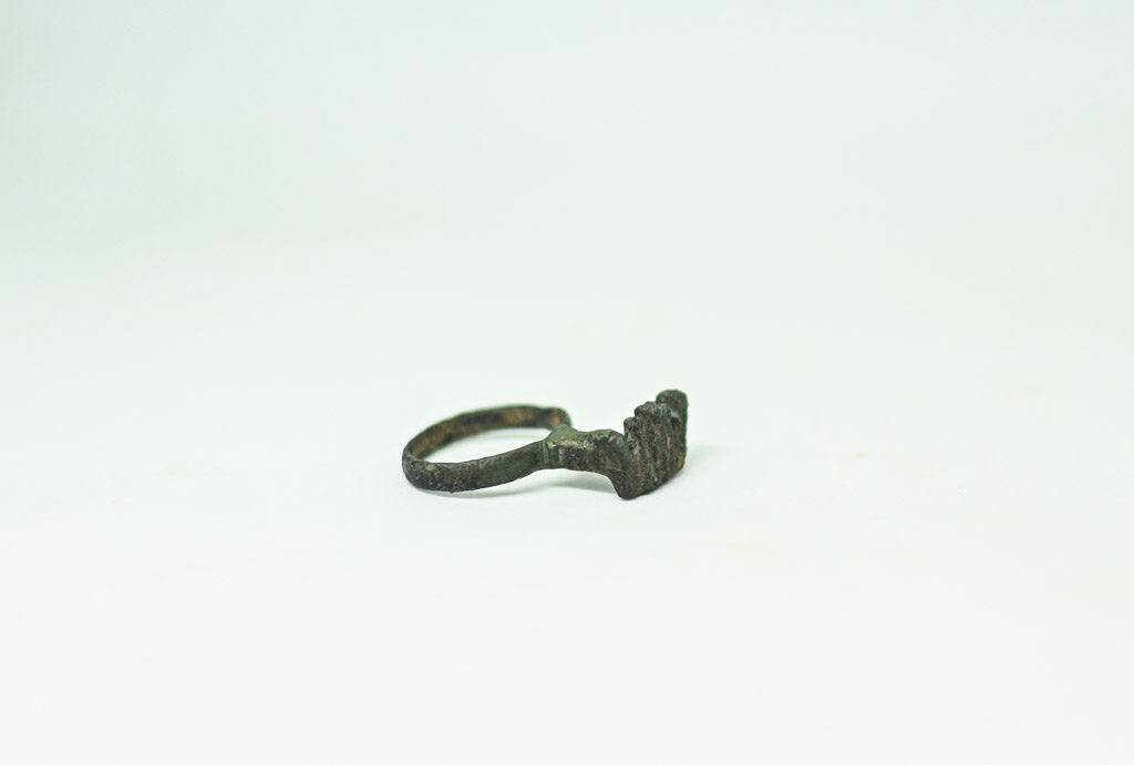 Pierścionek z kluczem z Starożytnego Rzymu