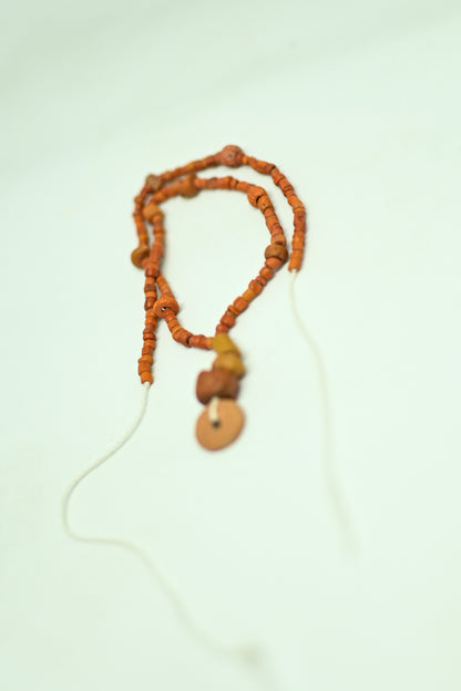 Naszyjnik z korali z Azji Zachodniej